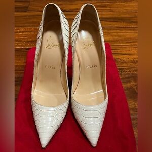 Christian Louboutin White Python Leather So Kate Pointed Toe Pumps Size 38